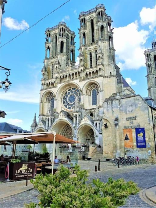 Ferienwohnung Le Refuge Laon Exterior foto