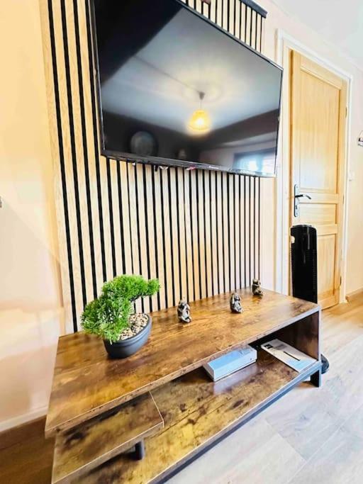 Ferienwohnung Le Refuge Laon Exterior foto